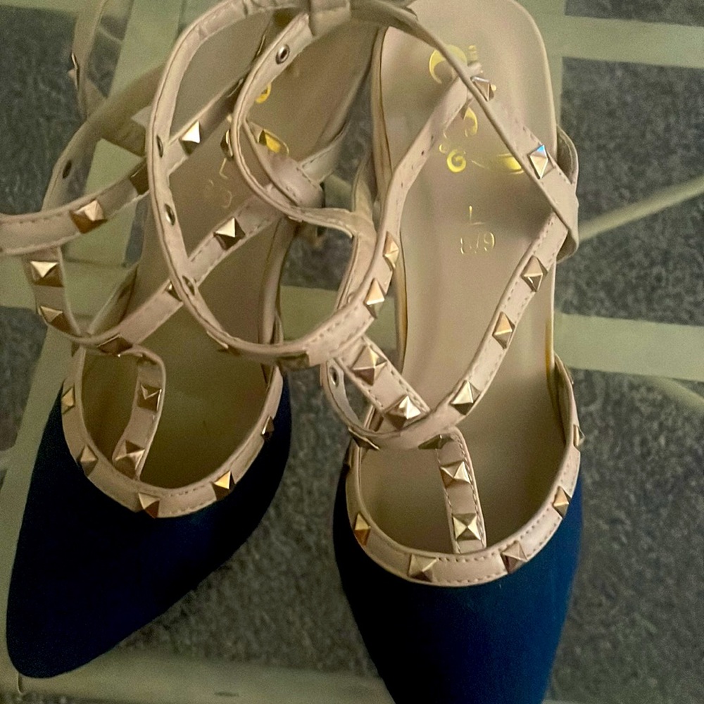 Get These Before They Sell Hot Item - image 1